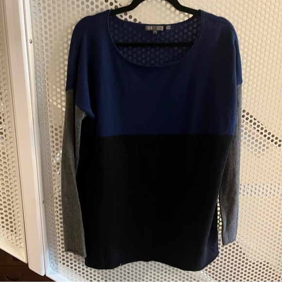 Vince Colorblock Cashmere/Wool blend Pullover Sweater. Small Blue/Black/Grey - Picture 2 of 9